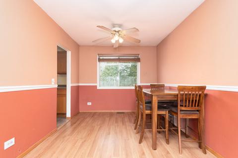112 Thackeray Dr, Bolingbrook, IL 60440 photo 5