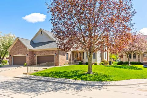 4 Spruce Ct, Bloomington, IL 61704 photo 2