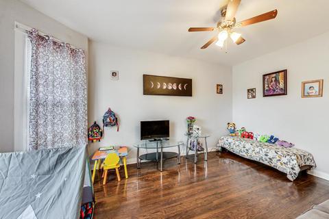 4237 W School St, Chicago, IL 60641 photo 9