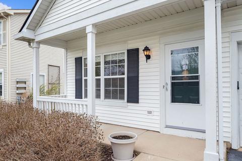 2818 Sun Valley Dr, Plainfield, IL 60586 photo 3