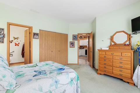 2818 Sun Valley Dr, Plainfield, IL 60586 photo 15