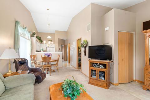 2818 Sun Valley Dr, Plainfield, IL 60586 photo 5