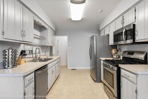 2003 Great Falls Dr, Plainfield, IL 60586 photo 13