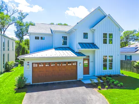2343 Illinois Rd, Northbrook, IL 60062