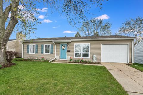 3 Ridge Cir, Streamwood, IL 60107