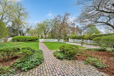 648 Pine St, Winnetka, IL 60093 photo 3