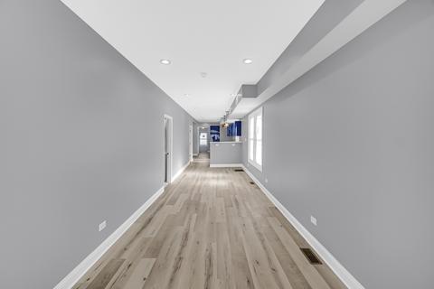 136 E 118th Pl, Chicago, IL 60628 photo 10