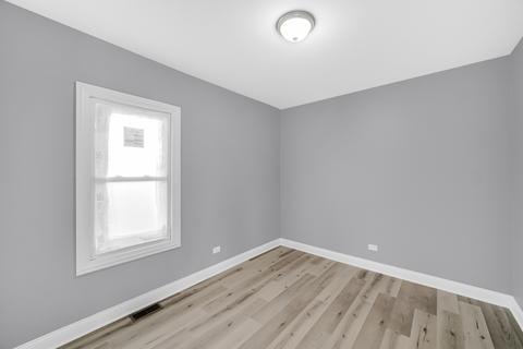 136 E 118th Pl, Chicago, IL 60628 photo 25