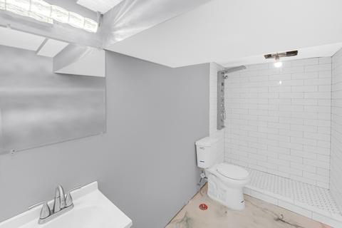 136 E 118th Pl, Chicago, IL 60628 photo 17