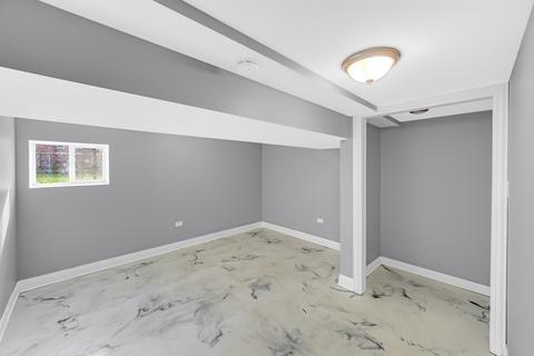 136 E 118th Pl, Chicago, IL 60628 photo 26