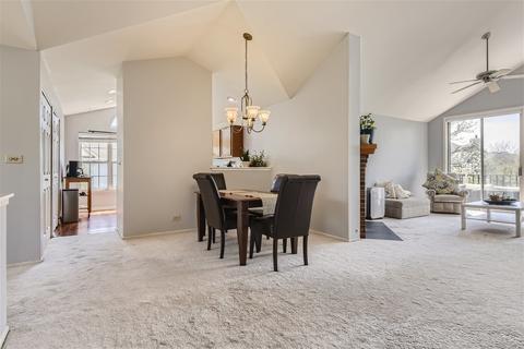 375 Aberdeen Ct #2, Bartlett, IL 60103 photo 13
