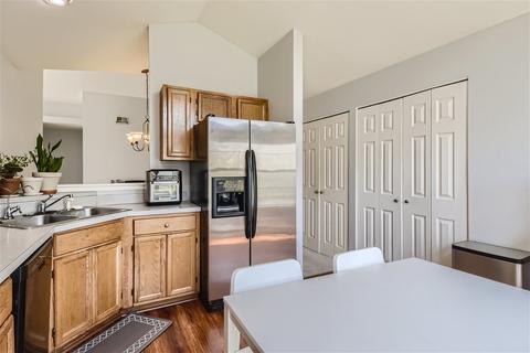 375 Aberdeen Ct #2, Bartlett, IL 60103 photo 8