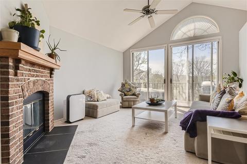 375 Aberdeen Ct #2, Bartlett, IL 60103 photo 9
