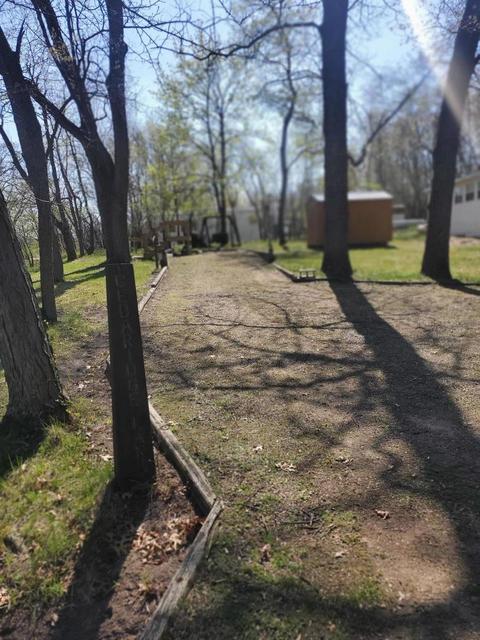 21174 Woodhaven, Sublette, IL 61367