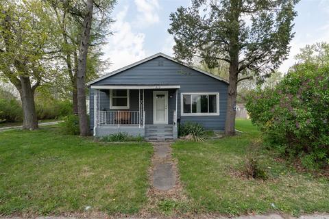 717 E Cemetery Ave, Chenoa, IL 61726