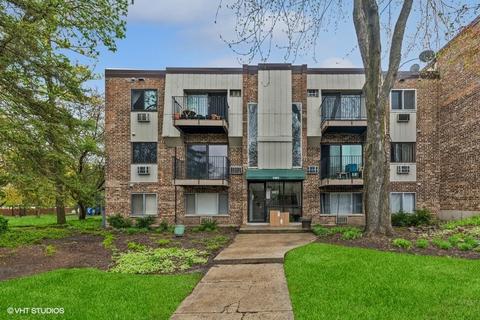 1463 N Winslowe Dr #201, Palatine, IL 60074