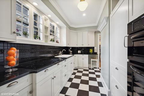 210 E Pearson Ave #15D, Chicago, IL 60611 photo 20