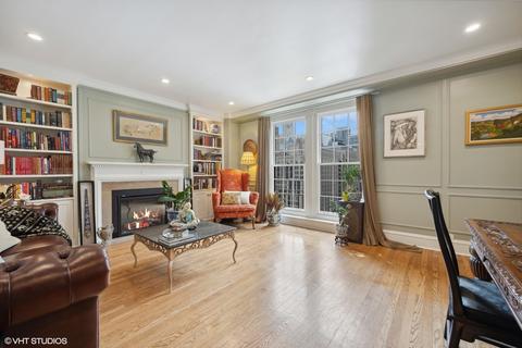 210 E Pearson Ave #15D, Chicago, IL 60611 photo 3