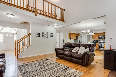 1865 Marne Rd, Bolingbrook, IL 60490 photo 4