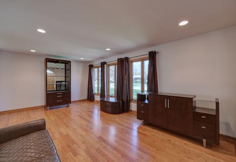 235 Little John Ct, Bartlett, IL 60103 photo 7