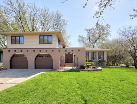 235 Little John Ct, Bartlett, IL 60103 photo 2