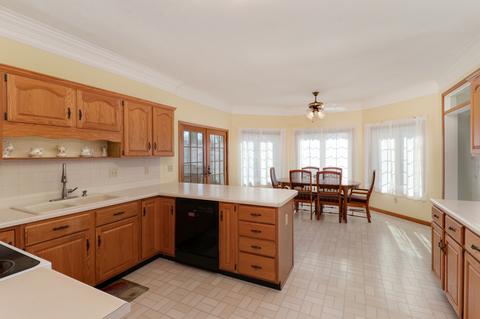 1023 Gregory St, Normal, IL 61761 photo 24