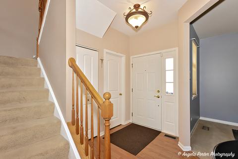 1158 Draper Rd, Mchenry, IL 60050 photo 2