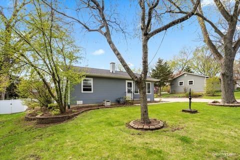 1324 Brandywine Cir, Batavia, IL 60510 photo 3