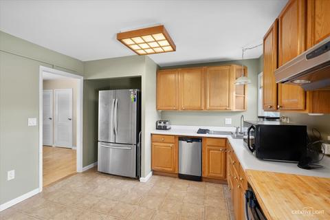 1324 Brandywine Cir, Batavia, IL 60510 photo 10