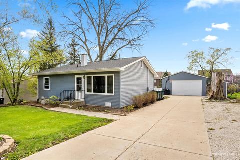 1324 Brandywine Cir, Batavia, IL 60510 photo 2