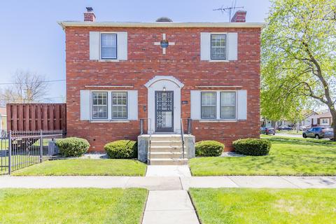 12021 Longwood Dr, Blue Island, IL 60406