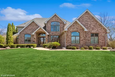 421 Jane Ct, Lemont, IL 60439