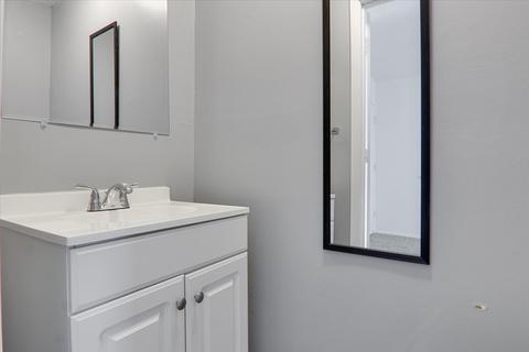 103 S Towanda Ave #7, Normal, IL 61761 photo 3