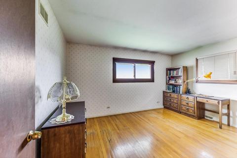 1801 E Aztec Ln, Mount Prospect, IL 60056 photo 18