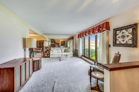 1801 E Aztec Ln, Mount Prospect, IL 60056 photo 8