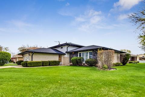 1801 E Aztec Ln, Mount Prospect, IL 60056 photo 2