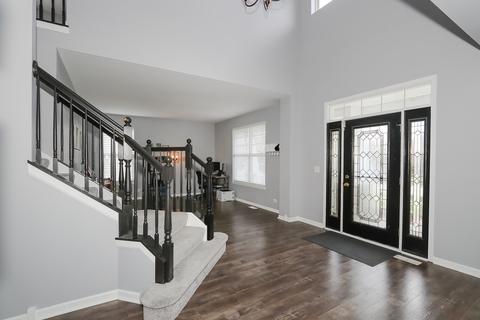 331 Weymouth Ave, Elgin, IL 60124 photo 4