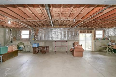 331 Weymouth Ave, Elgin, IL 60124 photo 35