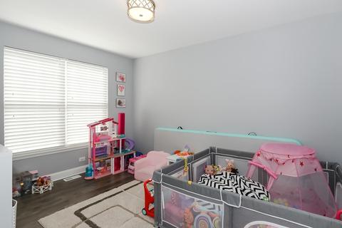 331 Weymouth Ave, Elgin, IL 60124 photo 20
