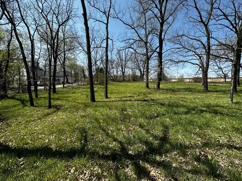 550 Teal Ave, Elgin, IL 60123 photo 2