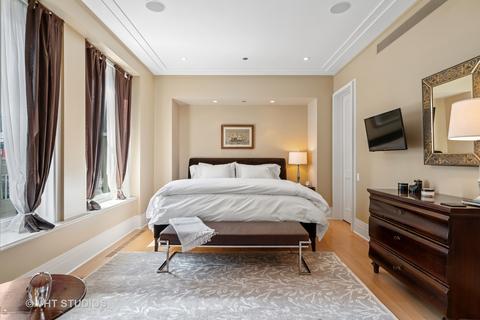 159 E Walton Pl #14E, Chicago, IL 60611 photo 12