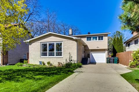 900 Dell Rd, Northbrook, IL 60062