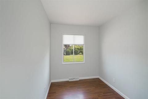 818 Parmon Rd, Bloomington, IL 61701 photo 13