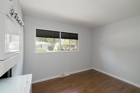 818 Parmon Rd, Bloomington, IL 61701 photo 10