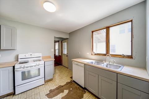 2325 S 11th Ave, Broadview, IL 60155 photo 6