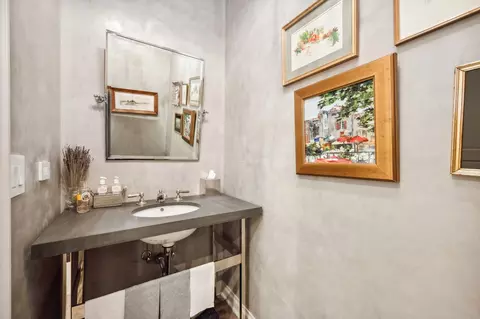 48 E Cedar St, Chicago, IL 60611 photo 19