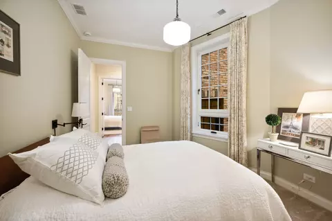 48 E Cedar St, Chicago, IL 60611 photo 31