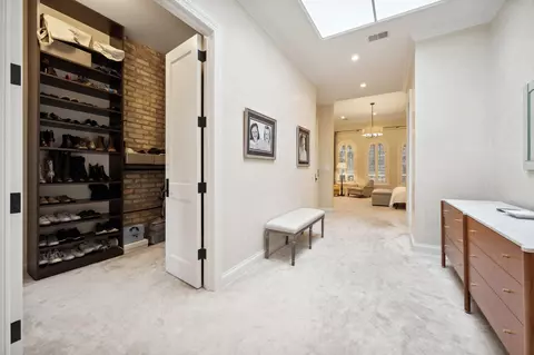 48 E Cedar St, Chicago, IL 60611 photo 29