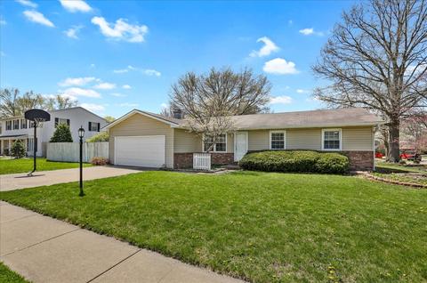 2113 Mayfair Rd, Champaign, IL 61821 photo 2