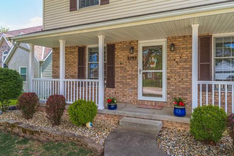 303 Stanhope Ln, Normal, IL 61761 photo 2